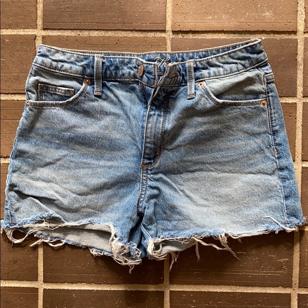 Super cute comfy jean shorts!